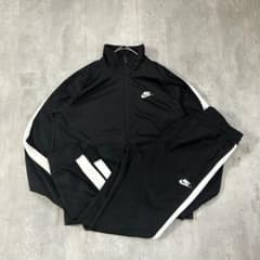 D864 未使用級 NIKE ジャージ上下 M-L 白黒 刺繍ロゴ 太ライン D864 未使用級 NIKE ジャージ上下 M-L 白黒 刺繍ロゴ 太ライン - メルカリ