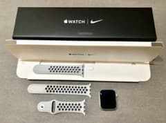 Apple Watch Series 6 40mm Nikeバンド付きのサムネイル