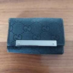 GUCCI GGキャンバス キーケース ブラックのサムネイル