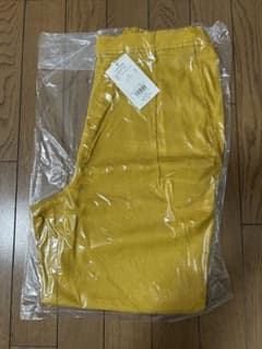 【新品未使用品】LEPSIM アサコンストレッチテーパードパンツ M イエローのサムネイル