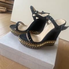 CHRISTIAN LOUBOUTIN ウェッジサンダル スタッズ ブラックのサムネイル