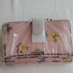 新品！COACH財布のサムネイル
