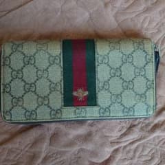 GUCCI GGスプリーム ビー ラウンドファスナー 長財布のサムネイル