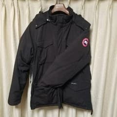 カナダグース　ダウンジャケットのサムネイル