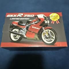 Mini Replica SUZUKI GSX-R750 Vol.42のサムネイル