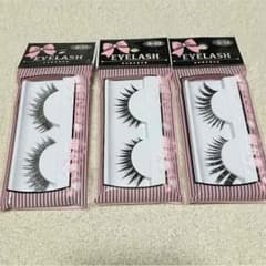 つけまつ毛三点セットのサムネイル