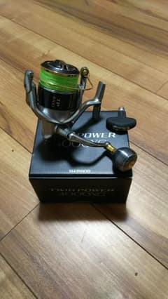 masaki様専用  シマノ ツインパワー4000XGのサムネイル