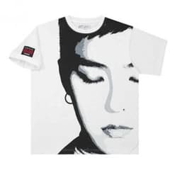 BIGBANG Tシャツ ⭐️金テープのサムネイル