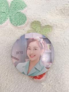 TWICE 缶バッジのサムネイル