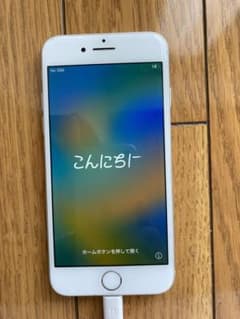【VanHieu さん専用】iPhone 8 シルバー 64 GB SIMフリーのサムネイル