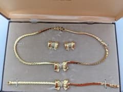 ジバンシー ネックレス ブレスレット イヤリングのサムネイル