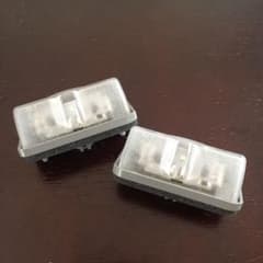 トヨタ純正 LED ナンバー灯 ライセンスランプのサムネイル