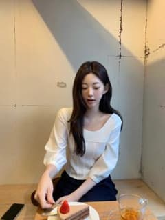 【 zaenio 】minimalist 3/4-sleeve blouse