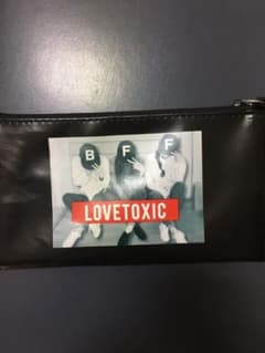 ニコラの付録 (LOVETOXICのポーチ)のサムネイル