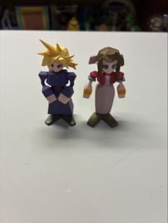 【値下げ中】FF7 ミニフィギュア 女装クラウド エアリス セット 値下げ中】FF7 ミニフィギュア 女装クラウド エアリス セット - メルカリ