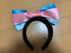 【お値下げしました】ディズニーカチューシャ ミニーのサムネイル