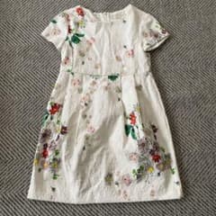 専用！ZARA  ワンピース 128のサムネイル