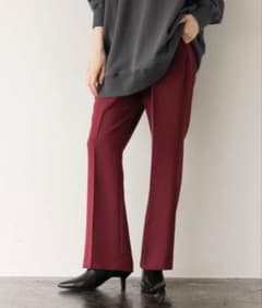 LOWRYSFARM カラーフレアパンツ ワインレッドのサムネイル