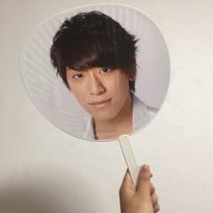 NEWS 小山慶一郎 うちわ whiteのサムネイル