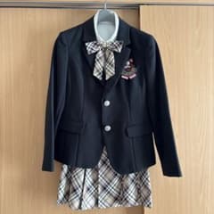 卒服☆黒いブレザーとチェック柄スカートセットのサムネイル