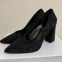 パンプス　黒、ベージュ2足セット　ろみさん専用のサムネイル
