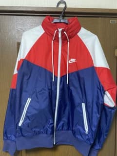 （Mサイズ）ナイキNIKEナイロンジャケット　ベイビーわるきゅーれ伊澤彩織着用のサムネイル