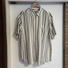 【お値下げ！】古着　半袖シャツ　Lサイズ　ストライプのサムネイル