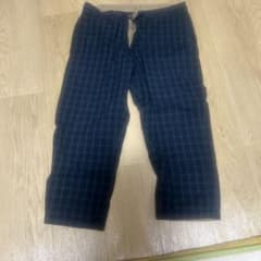 ネイビー系チェック クロップドパンツのサムネイル