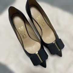 Ferragamo 黒 ハイヒール 7.5 Cのサムネイル