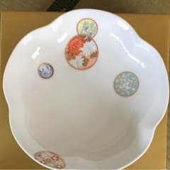 有田焼 深川製磁 梅型 鉢のサムネイル