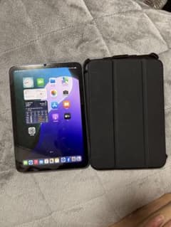 Apple iPad 本体 ブラックカバー付きのサムネイル