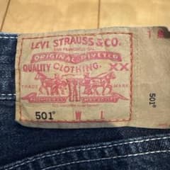 希少LEVI'S 501 デニムパンツ W31 L31のサムネイル