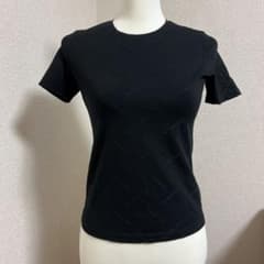 バーバリー　黒色TシャツSサイズのサムネイル
