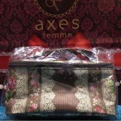 axes femme ノベルティのサムネイル