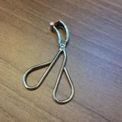 下まつ毛ビューラー