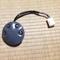 プリウス ボタンシフトのサムネイル