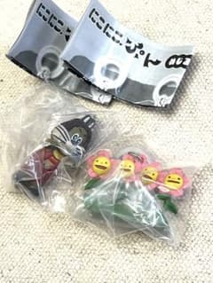 にこにこぷん　めじるしガチャマスコットのサムネイル