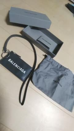 BALENCIAGA グレー フラグメントケースのサムネイル