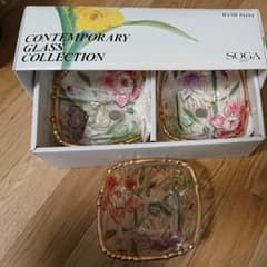 お値下！SOGA JAPAN 花柄ガラスの器 ５枚のサムネイル