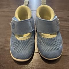 New Balance ベビーサンダルのサムネイル