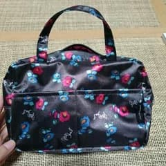 ジルスチュアート 花柄ポーチのサムネイル