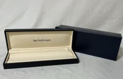 Van Cleef & Arpels 純正 時計用ケース 空箱のサムネイル