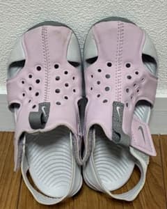 NIKE サンダル ピンク キッズのサムネイル