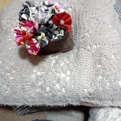 布製の花 カゴ型デコレーションのサムネイル