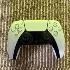 PS5 DualSenseワイヤレスコントローラのサムネイル