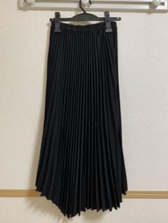 プリーツアシンメトリースカート AZULのサムネイル