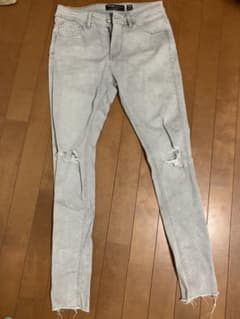 Bershka スキニーデニムのサムネイル