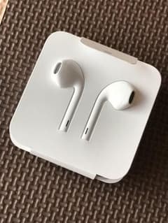 iPhone7 イヤホンのサムネイル