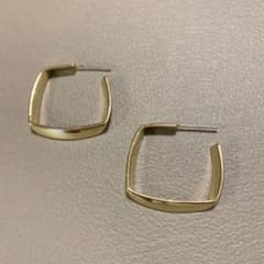スクエアフープピアスのサムネイル