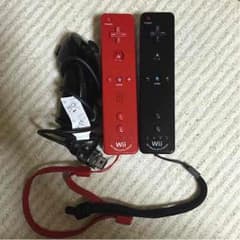 wiiのリモコン2個 ヌンチャク1個のサムネイル
